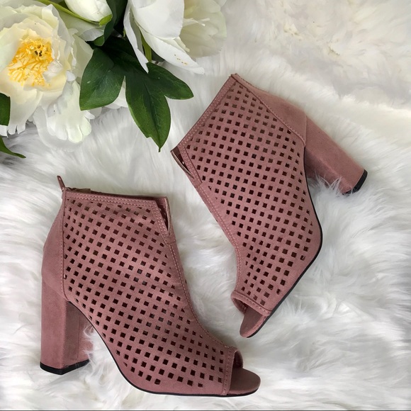 💥LAST PAIR SIZE 9💥MAUVE VEGAN SUEDE ANKLE BOOTS - Picture 2 of 8